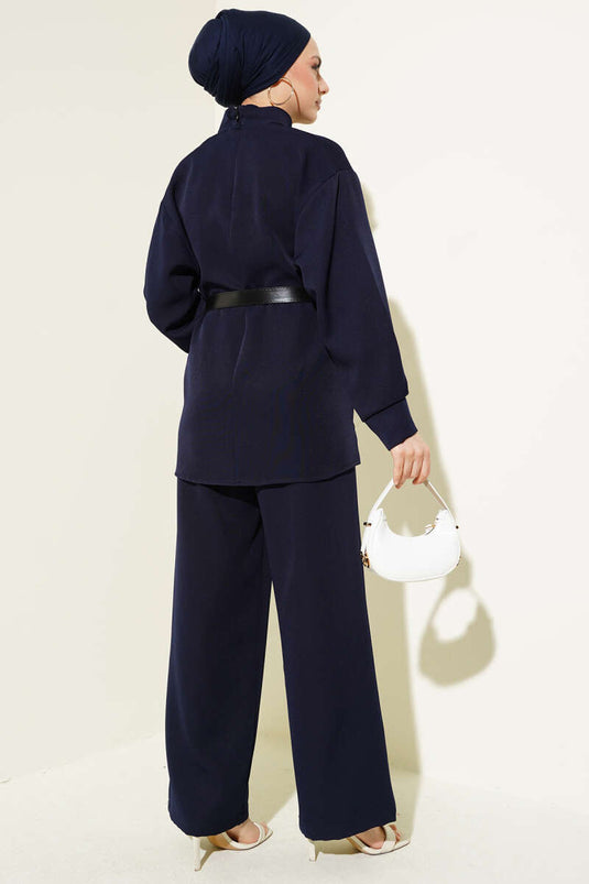 Costume deux pièces décontracté à ceinture plissée bleu marine