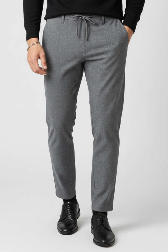 سروال رجالي رمادي بدون جيوب مع رباط خصر