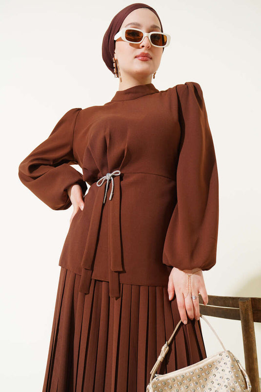 Geplooide rok tuniek tweedelige set bruin