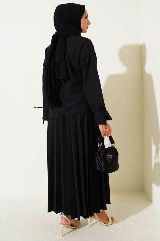 Knöchellanger Faltenanzug mit Doppelrock Schwarz