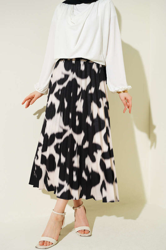 Black Pleated Patterned Skirt