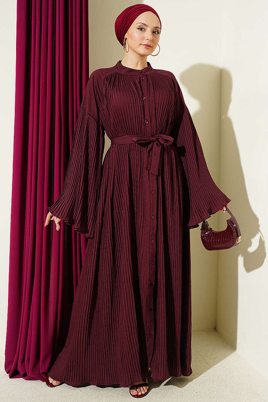 Robe bordeaux à manches espagnoles plissées avec ceinture
