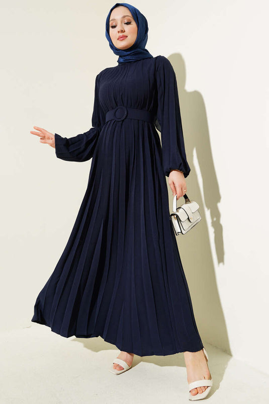 Plissiertes, tailliertes Ayrobin-Kleid, marineblau