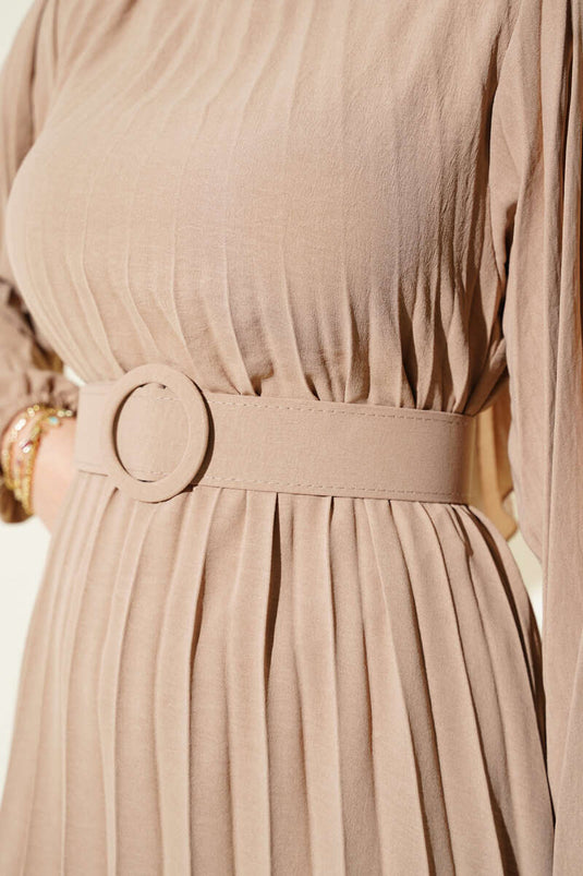 Robe Ayrobin plissée et ceinturée couleur Latte