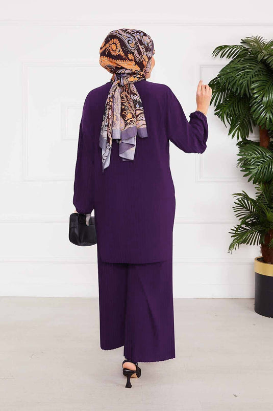 بدلة حجاب مريحة ومطوية من قطعتين باللون الأرجواني الفاتح