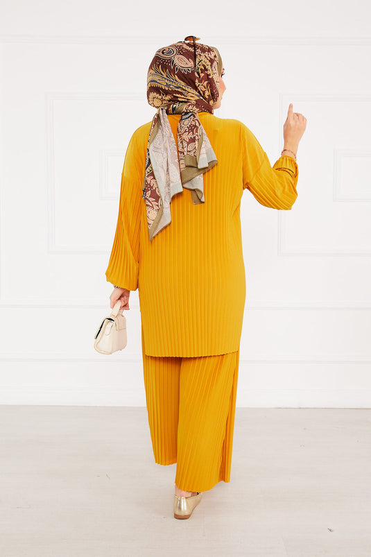Pleated Relaxed Fit Hijab Two-Piece Set Mustard