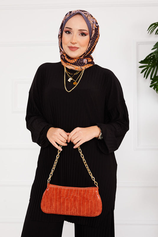 بدلة حجاب من قطعتين بتصميم مريح ومطوي باللون الأسود