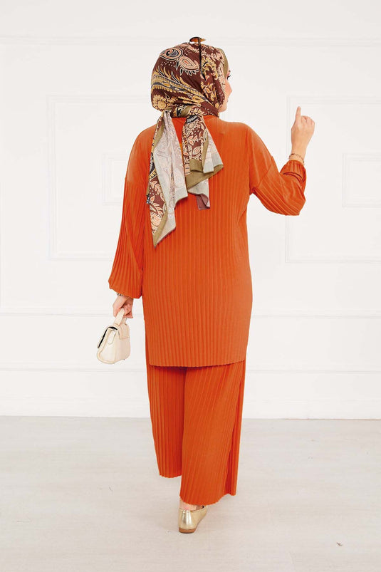 Pleated Relaxed Fit Hijab Two-Piece Set Orange