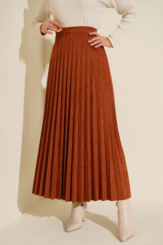 Jupe plissée en daim couleur terre cuite