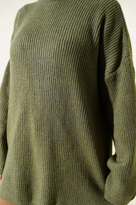 Tunique en tricot à épaules tombantes et maille tressée couleur vert olive