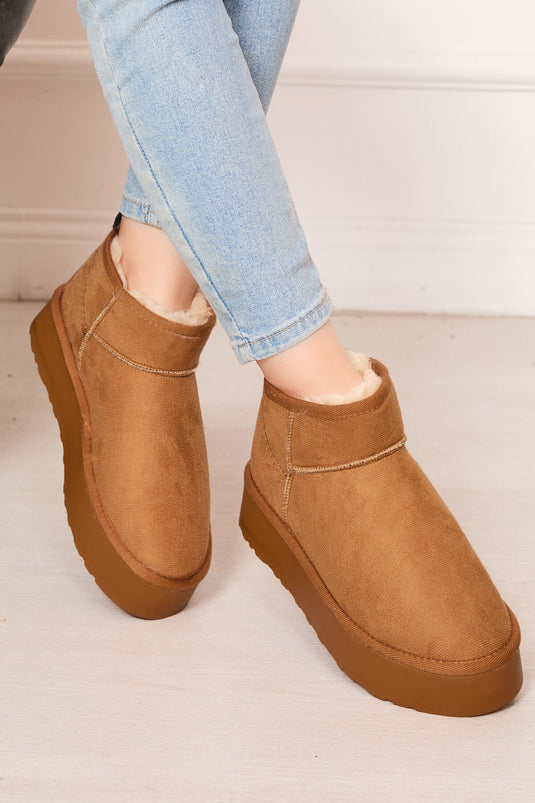 Bottes à plateforme avec semelle doublée de fourrure, beige