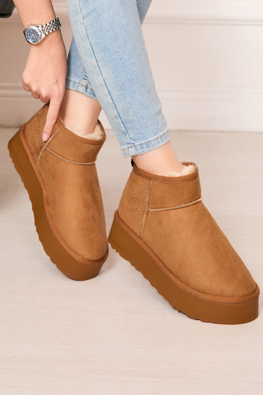 Bottes à plateforme avec semelle doublée de fourrure, beige