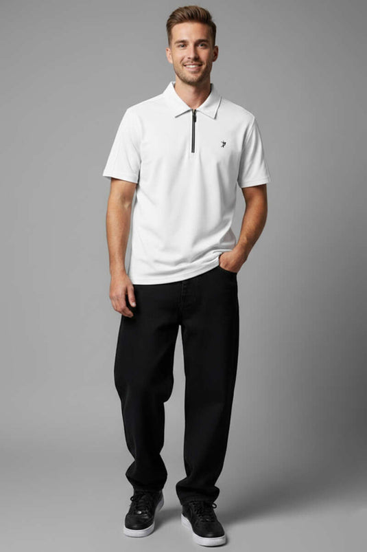 T-shirt homme blanc à col polo avec écusson