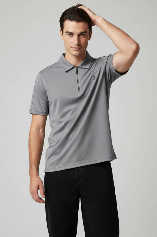T-shirt homme à col polo avec écusson, couleur fumée