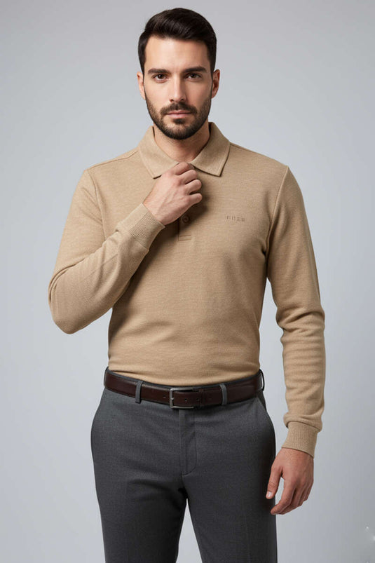 سويت شيرت رجالي بياقة بولو وأزرار أمامية، لون لاتيه