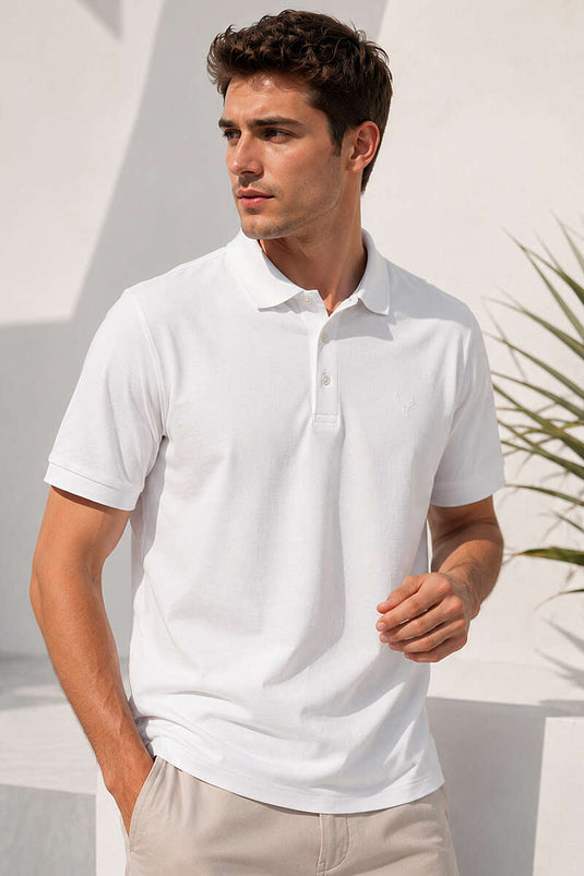 Camiseta para hombre con cuello polo y puños acanalados, blanca