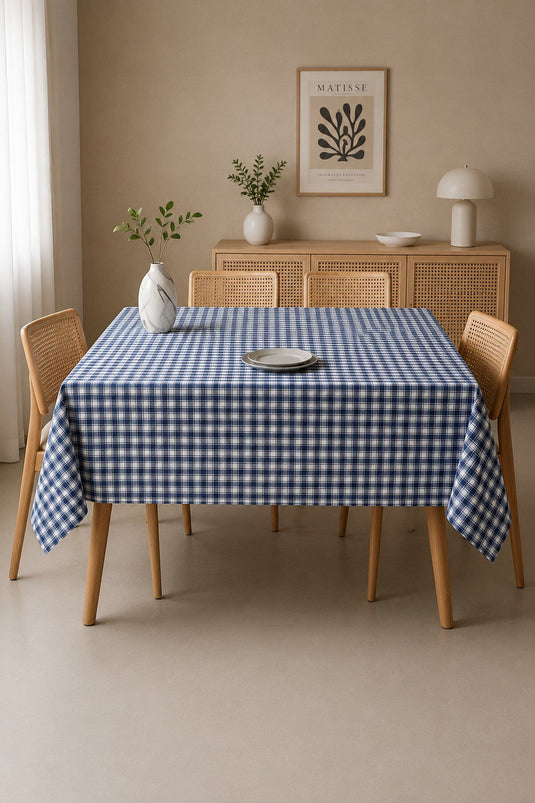 Nappe à motif à carreaux bleu marine