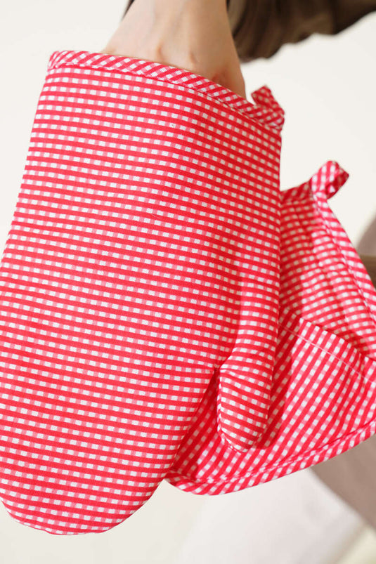 Plaid Oven Glove and Pot Holder Set, Red