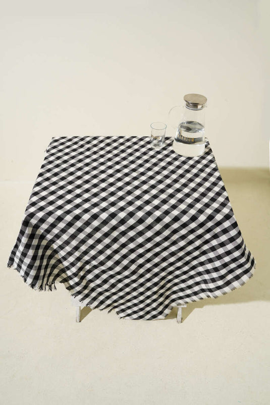 Couverture de pique-nique à carreaux blancs