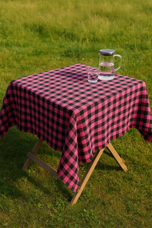 بطانية نزهة مربعات باللون الفوشيا