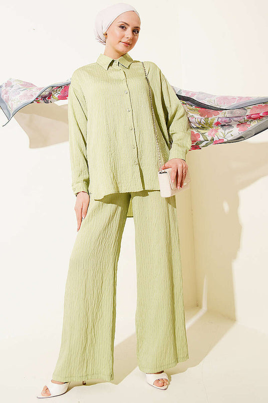 Ensemble deux pièces rayé avec détails à paillettes, vert pistache