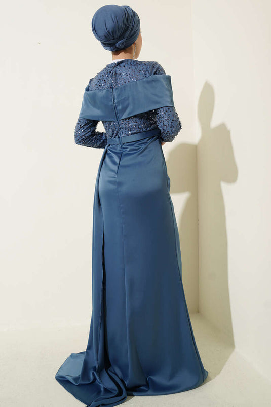 Robe de soirée à queue avec détails en paillettes bleue