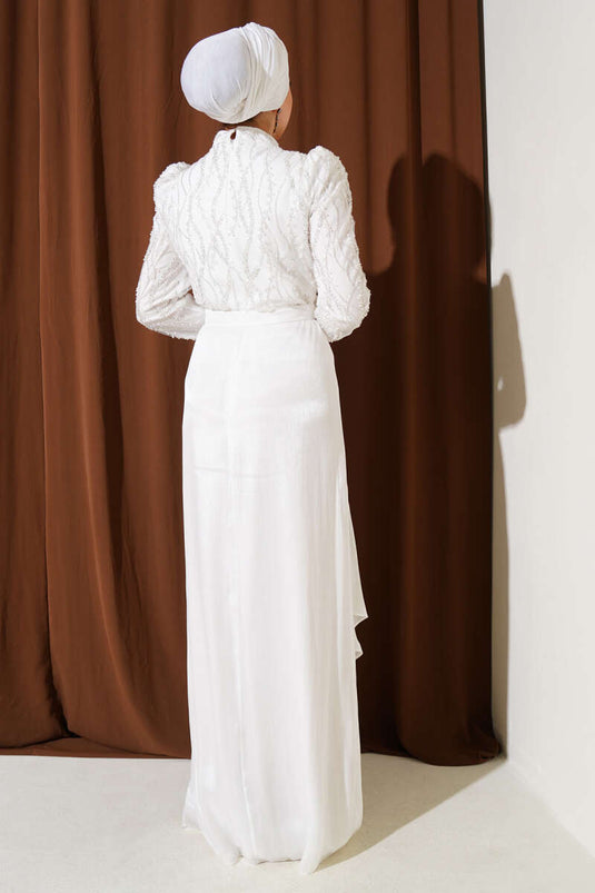 Pullu Taşlı Kuşaklı Abiye Elbise Beyaz