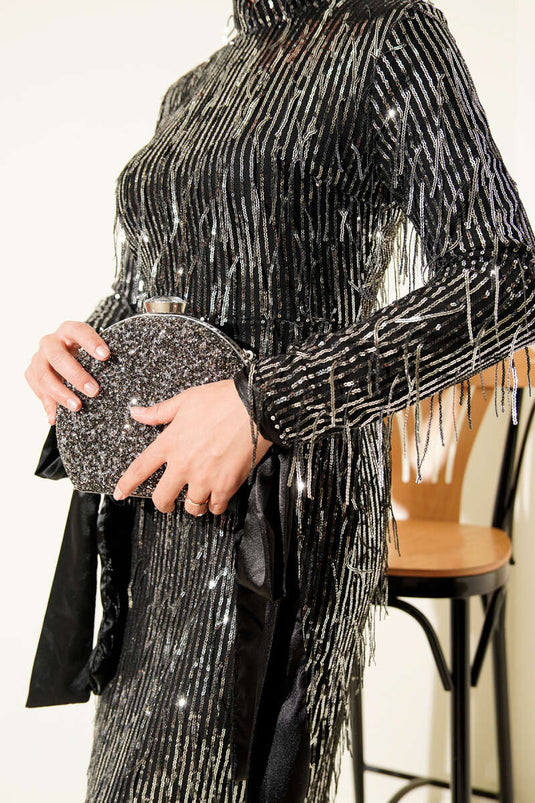 Robe de soirée à paillettes et pompons noir argenté