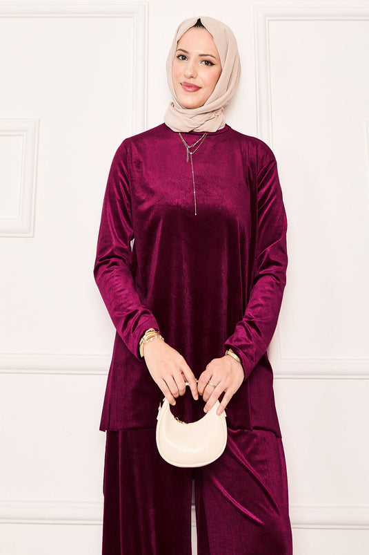 Costume deux pièces confortable en velours fuchsia