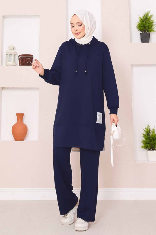بدلة حجاب من قطعتين بغطاء رأس وشعار ريلاكس، أزرق داكن