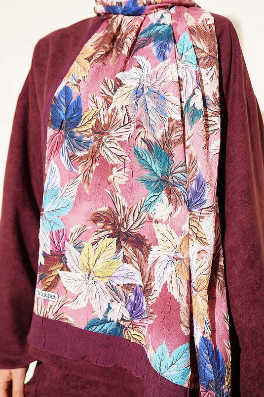 Écharpe À Motif Feuilles Colorées En Aubergine