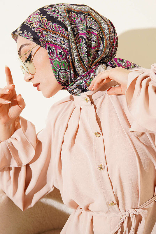 Retro Pattern Elegance Scarf Beige