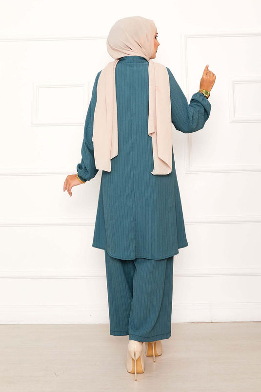 Buttoned Two-Piece Suit with Yoke Detail Mint