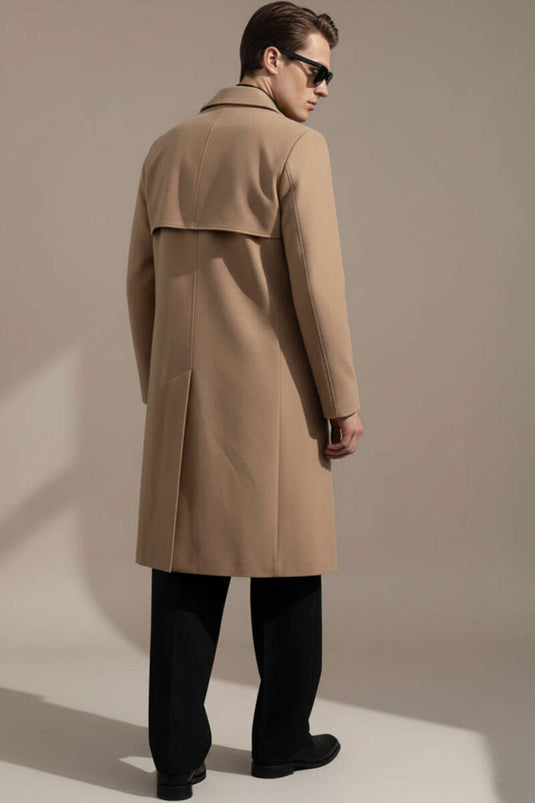 Trench-coat homme avec coupe-vent et ceinture, couleur camel