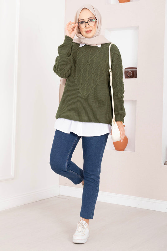 كنزة صوفية بنمط ضفائر الشعر باللون الأخضر الزيتوني