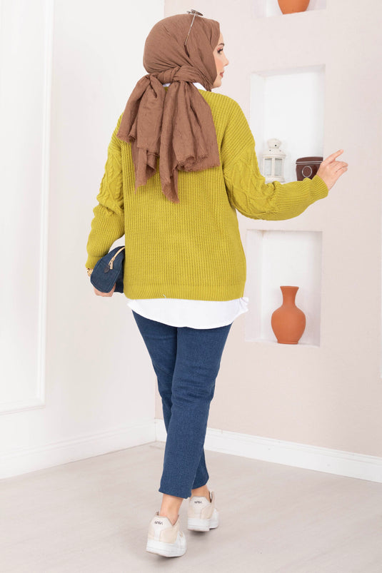 كنزة صوفية بنمط ضفيرة الشعر باللون الأخضر الزيتوني