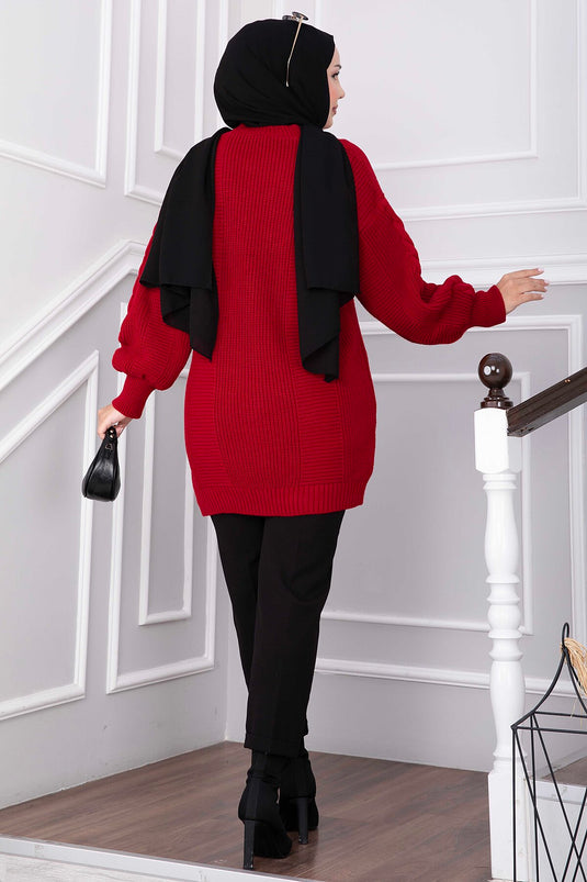 Rote Strickjacke Mit Zopf-Details Und Knöpfen