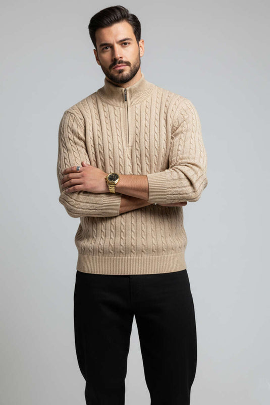 Pull en maille beige zippé avec détails en maille torsadée