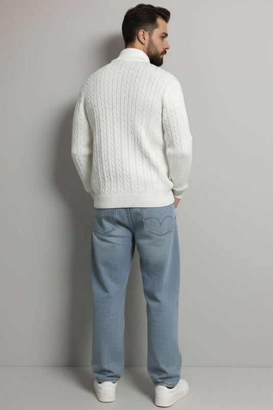 كنزة صوفية محبوكة بسحاب وتفاصيل ضفيرة شعر، لون بيج فاتح