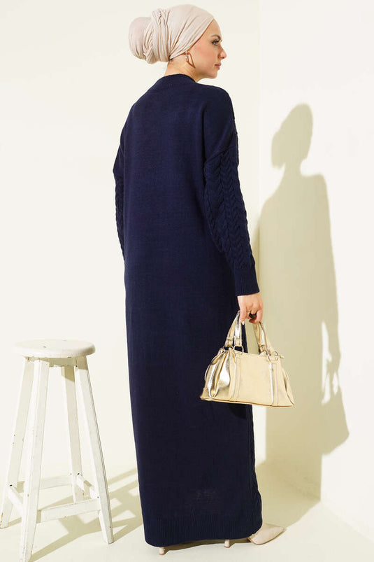 Robe En Tricot Texturé Marine Avec Tresses De Cheveux