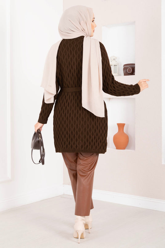 Gilet en maille à ceinture tressée, marron