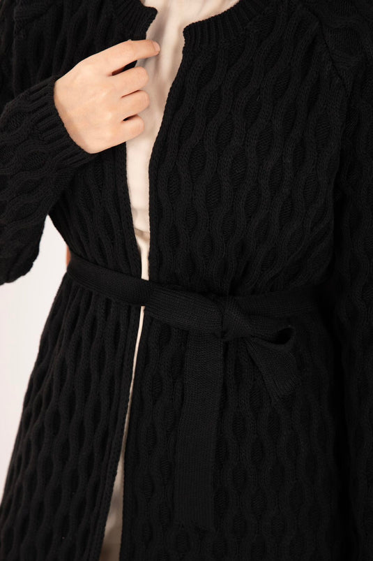 Saç Örgü Kuşaklı Triko Hırka Siyah