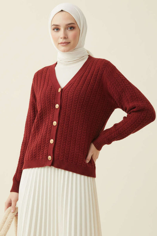 كارديجان محبوك بأزرار من الشعر باللون العنابي