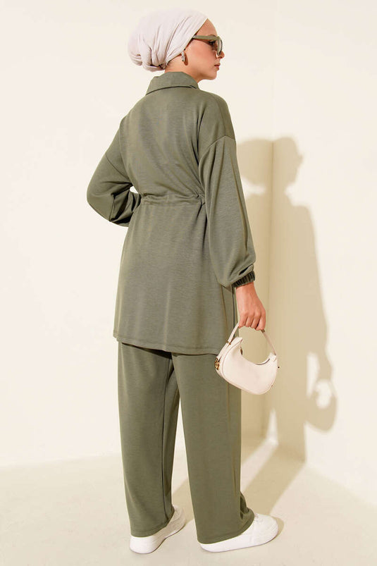 بدلة لويشا من قطعتين بسحاب وجيب وهمي، لون أخضر لوزي