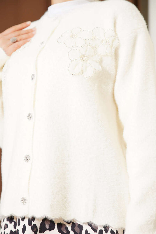 Bearded Flower Motif Cardigan in Ecru