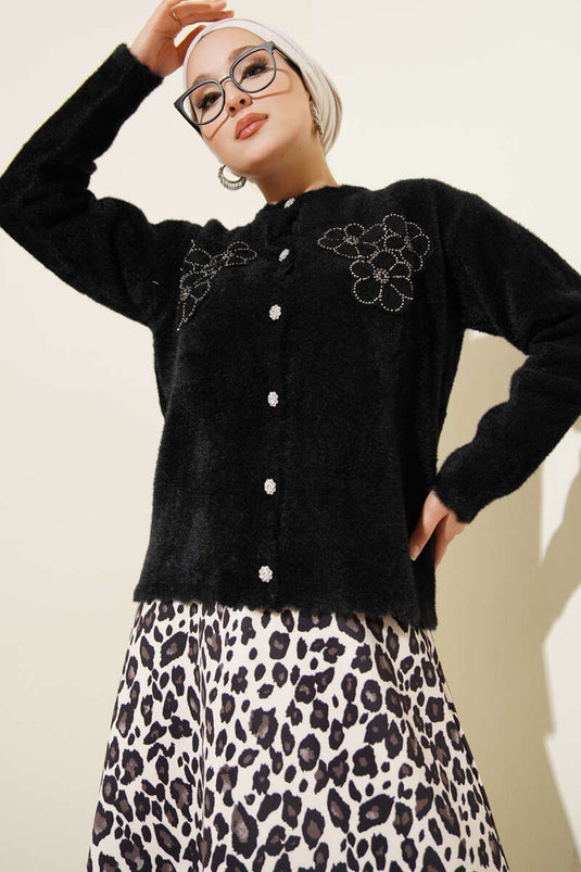 Sakallı Çiçek Motifli Hırka Siyah