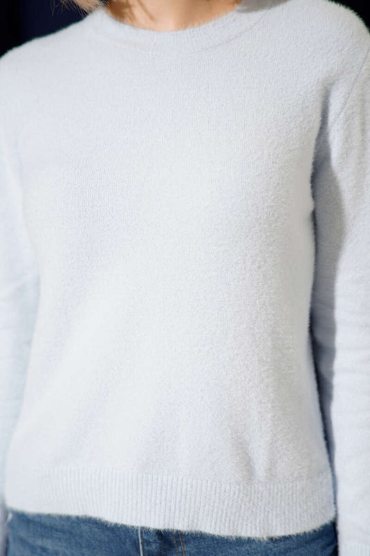 كنزة صوفية محبوكة بلحية، لون أزرق فاتح