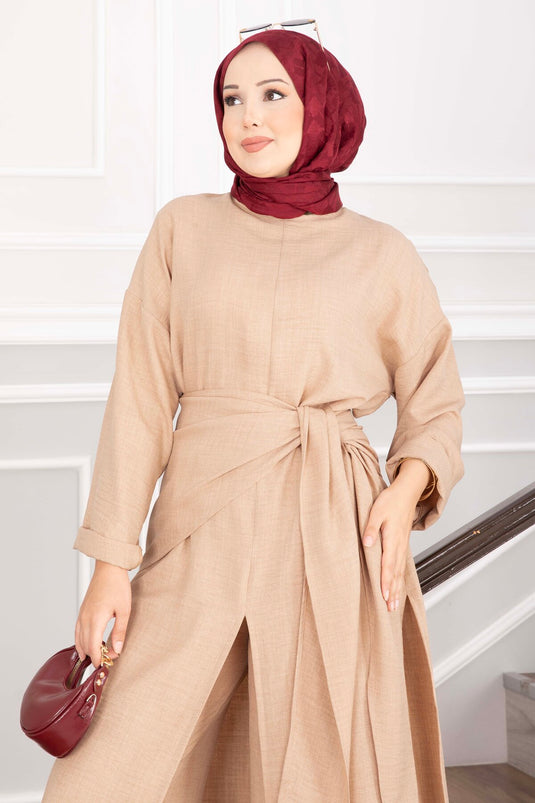 Şal Detaylı Yırtmaçlı Üçlü Takım Camel