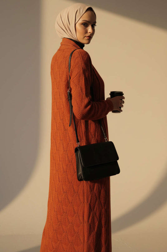 Cardigan long en maille à col châle et motifs brique