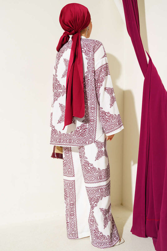 Loose-fitting patterned two-piece set in burgundy.